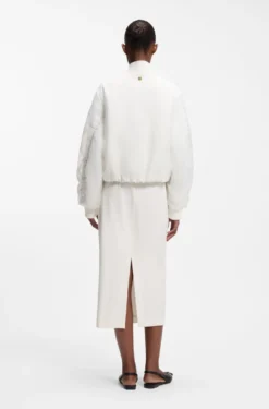 Wasserabweisende Jacke mit Chiffon-Overlay