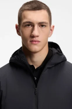 Wasserabweisende Jacke mit verstellbarem Saum