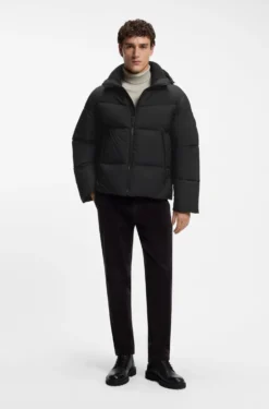 Wasserabweisende Steppjacke mit abnehmbarer Kapuze