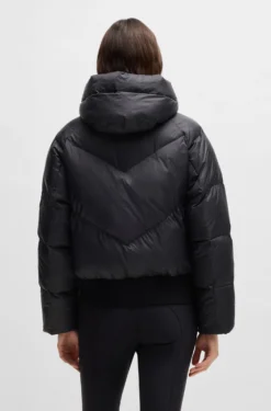 Wasserabweisende, wattierte Reitsport-Bomberjacke