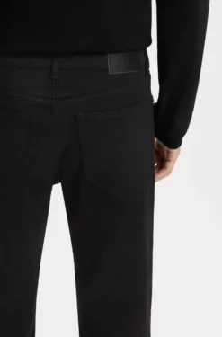 Year of the Horse Tapered-Fit Jeans aus schwarzem Denim mit gelasertem Muster