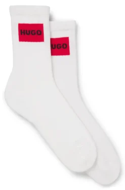 Zweierpack kurze Socken mit roten Logos